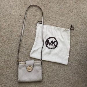 Michael kors crossbody